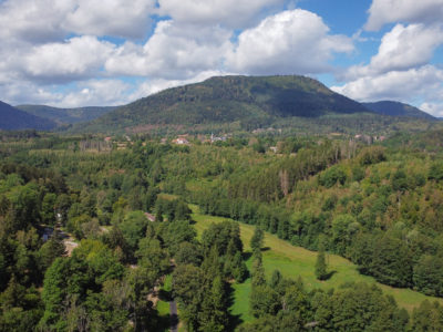 Vue aérienne sur les Vosges dans la vallée de la Bruche